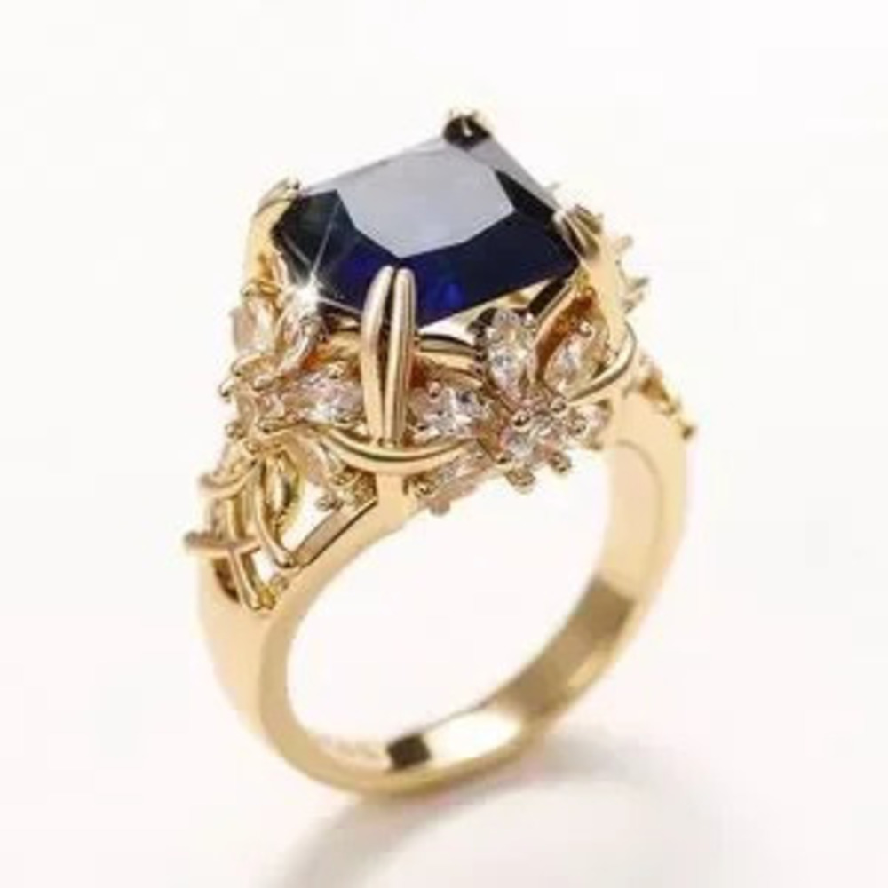 Vintage Elegant Blue Gemstone Ring 7,8